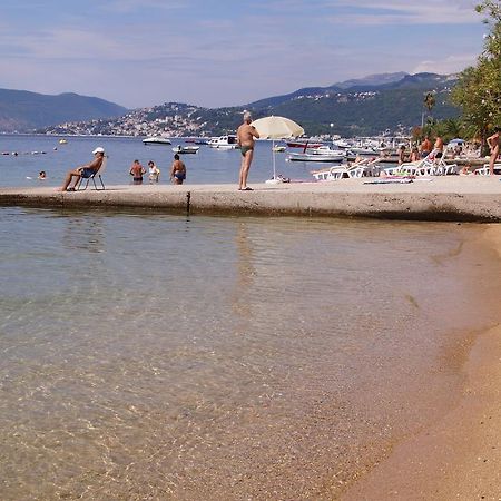 Apartment Begonia Of Kumbor Herceg Novi Exterior foto