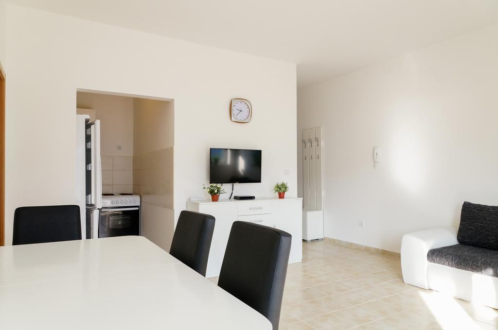 Apartment Begonia Of Kumbor Herceg Novi Exterior foto