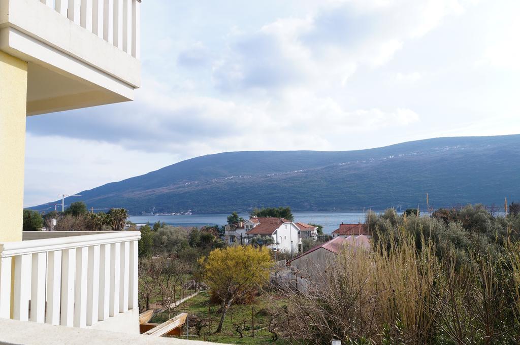 Apartment Begonia Of Kumbor Herceg Novi Exterior foto